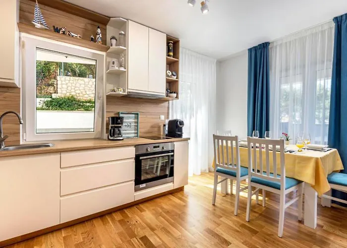 Ancora - Merope Sv.jakov - Happy *